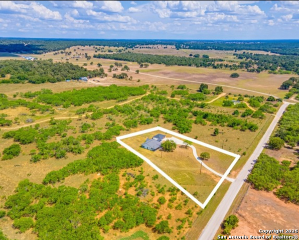 Image 22 of 47 For 3250 Sandy Elm