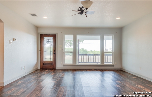 Image 25 of 47 For 3250 Sandy Elm