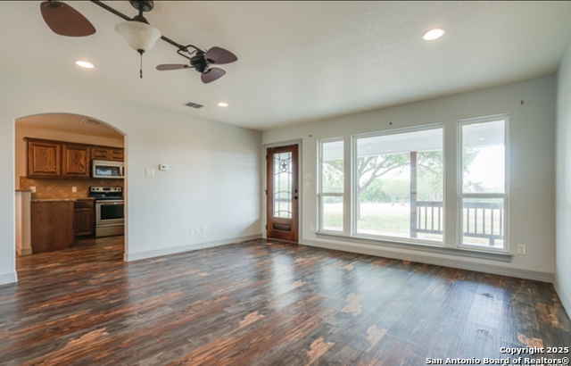 Image 27 of 47 For 3250 Sandy Elm