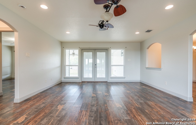 Image 31 of 47 For 3250 Sandy Elm