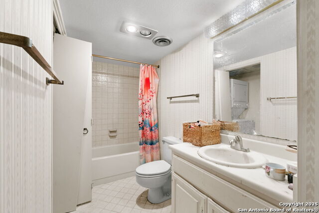 Image 17 of 25 For 7701 Wurzbach  907