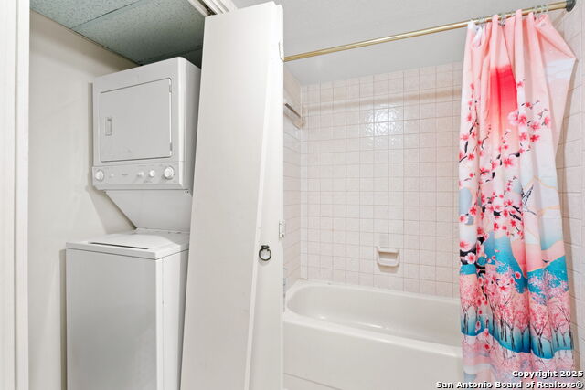 Image 18 of 25 For 7701 Wurzbach  907