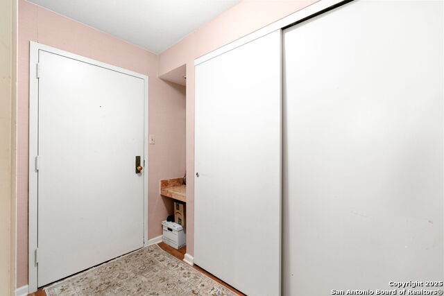 Image 7 of 25 For 7701 Wurzbach  907