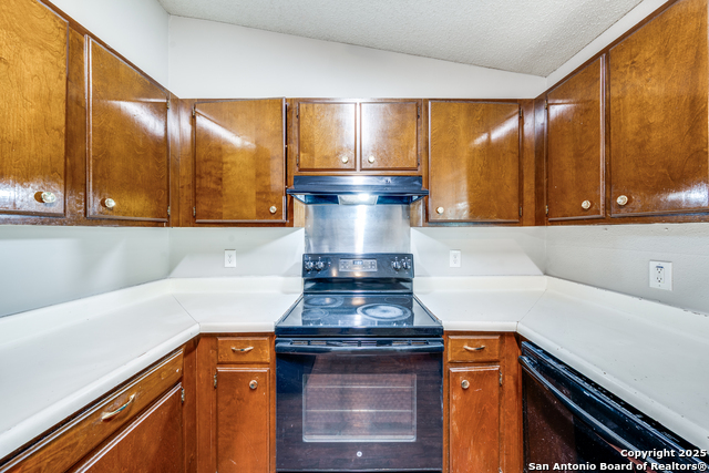 Image 8 of 24 For 12015 El Sendero