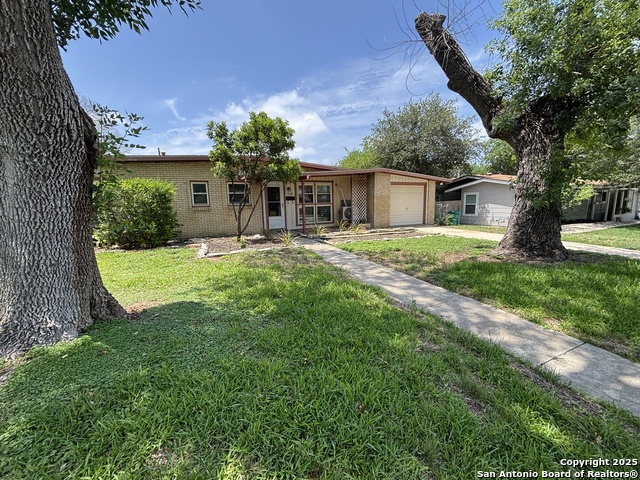 Details for 318 Sprucewood Ln, San Antonio, TX 78216
