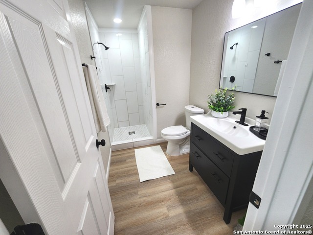 Listing photo id 8 for 102 Wonder