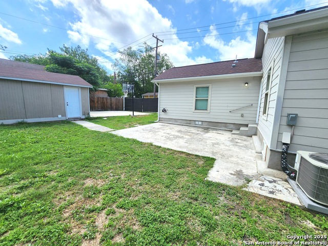 Listing photo id 16 for 102 Wonder