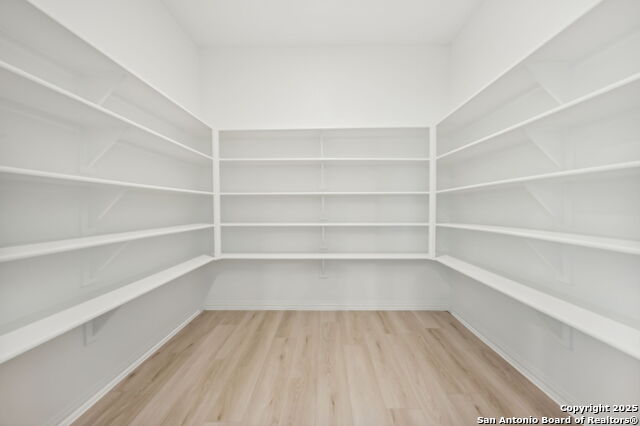 Image 17 of 34 For 10412 Bluefish Way