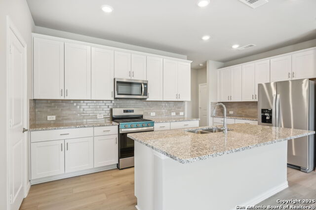 Image 3 of 34 For 10412 Bluefish Way