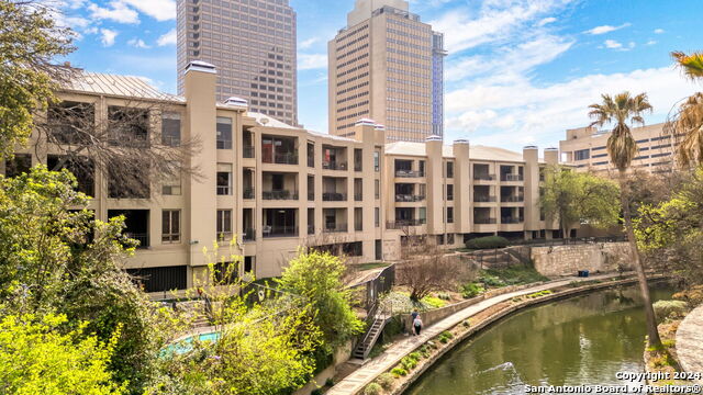 Details for 701 Saint Marys  15, San Antonio, TX 78205