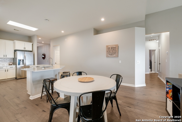 Image 16 of 31 For 4733 Green Bluff Dr