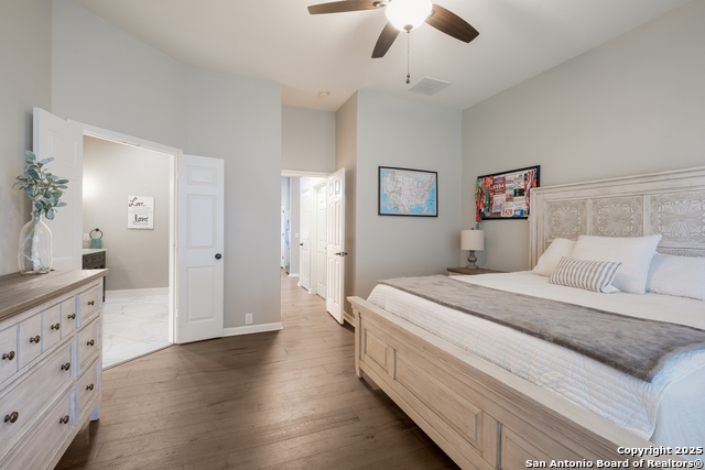 Image 22 of 31 For 4733 Green Bluff Dr