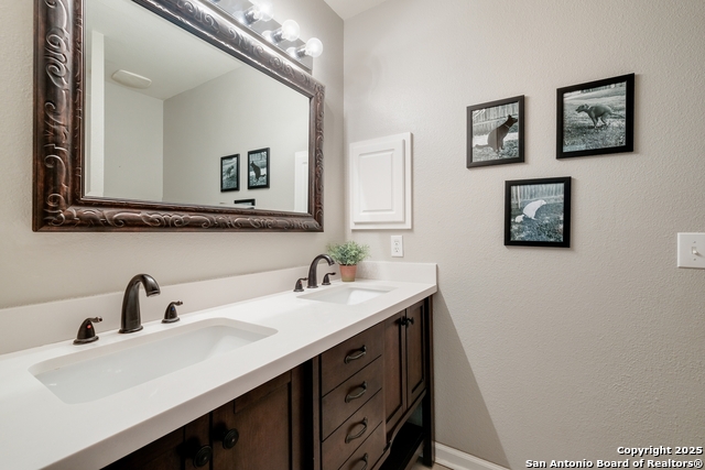 Image 25 of 31 For 4733 Green Bluff Dr