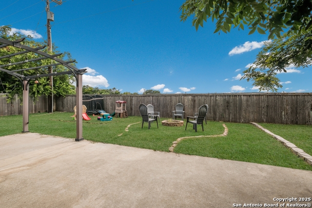 Image 29 of 31 For 4733 Green Bluff Dr