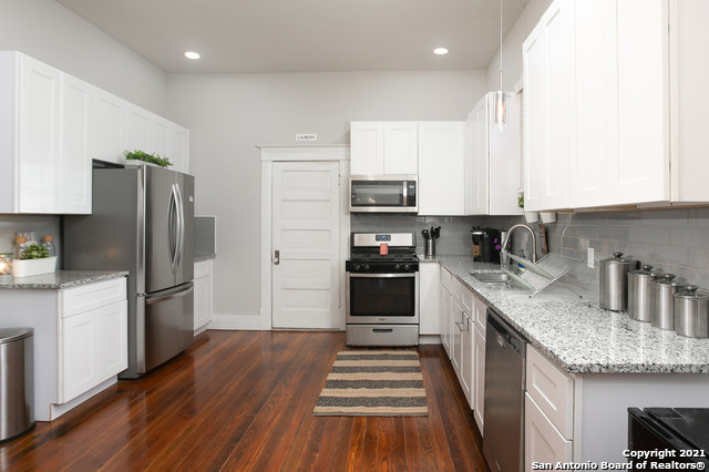 Image 16 of 20 For 144 Ward Ave