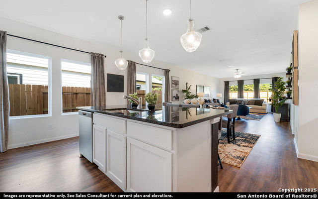 Image 8 of 22 For 4940 Hawkwell Ln