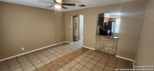 Image 21 of 25 For 1826 Laven Dr