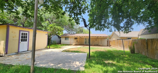 Image 23 of 25 For 1826 Laven Dr