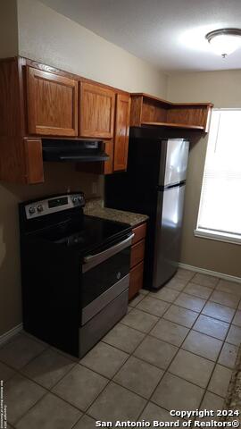 Image 5 of 25 For 1826 Laven Dr