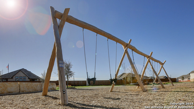 Image 5 of 40 For 207 Spanish Oak