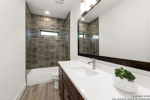 Image 20 of 28 For 249 Sandpiper Lane