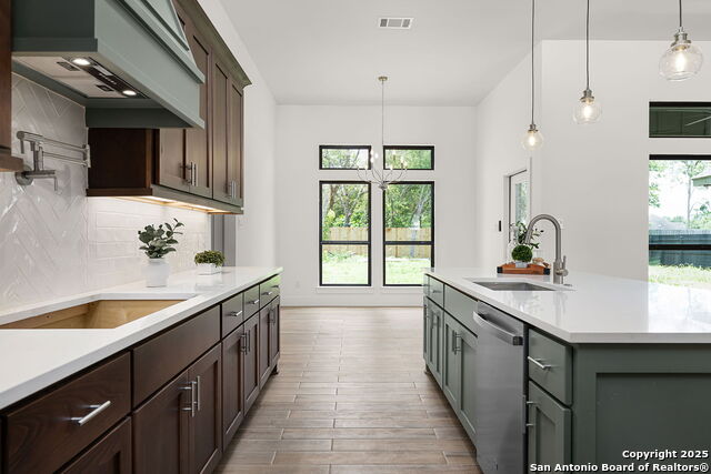 Image 8 of 28 For 249 Sandpiper Lane