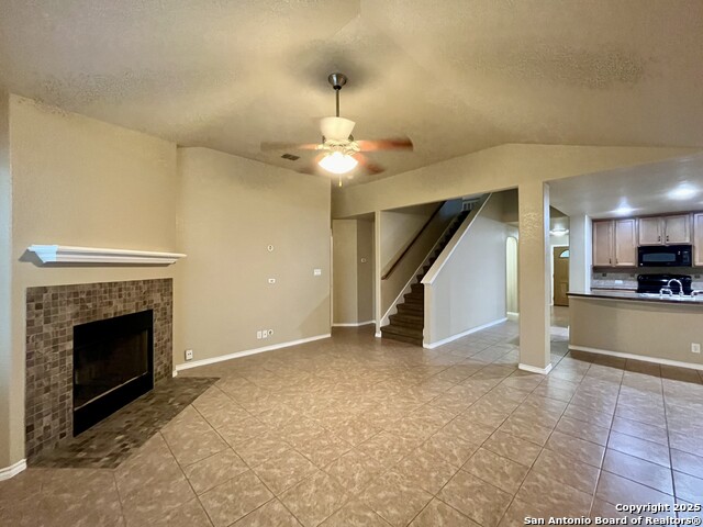 Listing photo id 16 for 7538 Elegante Way