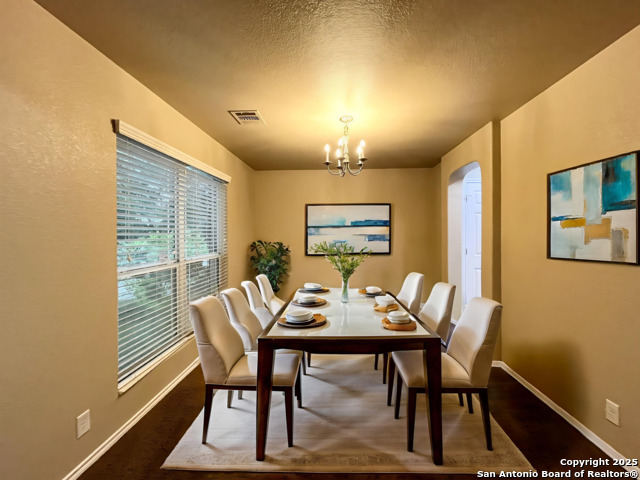 Listing photo id 0 for 7538 Elegante Way