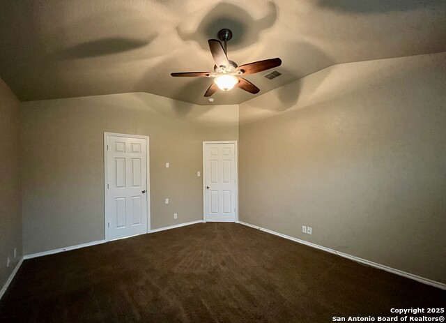 Listing photo id 20 for 7538 Elegante Way
