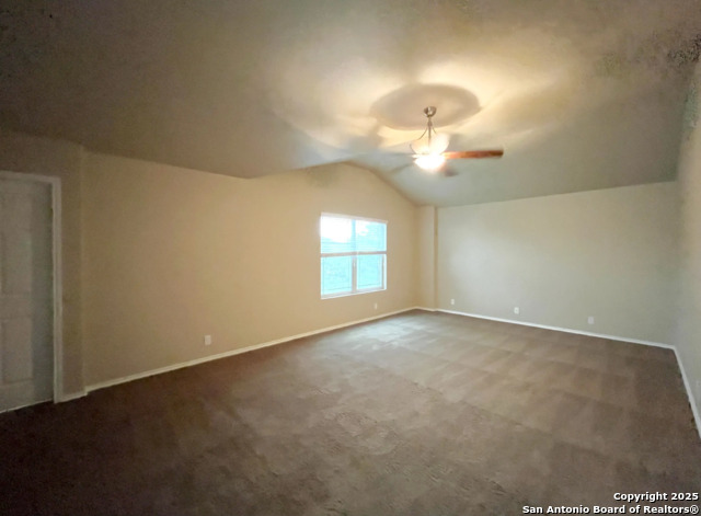 Listing photo id 25 for 7538 Elegante Way