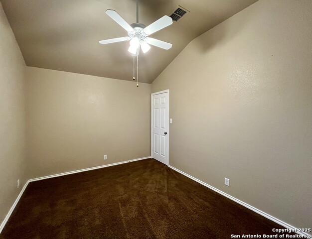 Listing photo id 31 for 7538 Elegante Way