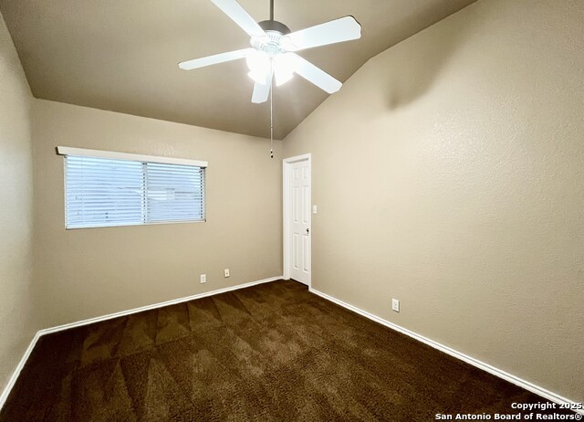 Listing photo id 34 for 7538 Elegante Way