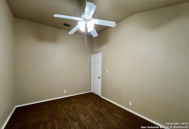 Listing photo id 35 for 7538 Elegante Way