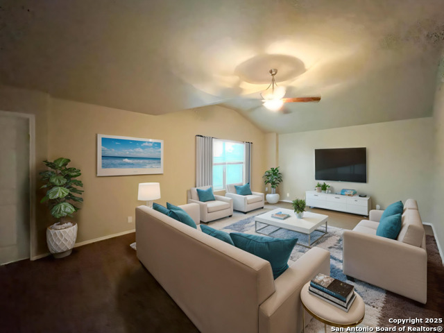 Listing photo id 4 for 7538 Elegante Way
