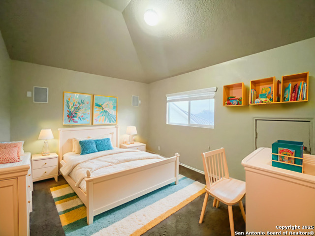 Listing photo id 6 for 7538 Elegante Way