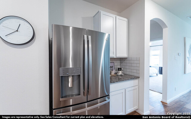 Image 5 of 17 For 4947 Hawkwell Ln