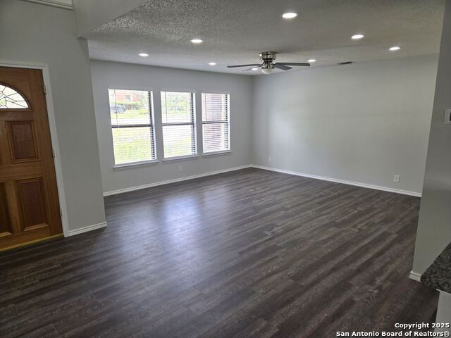 Image 10 of 50 For 23622 Northwood