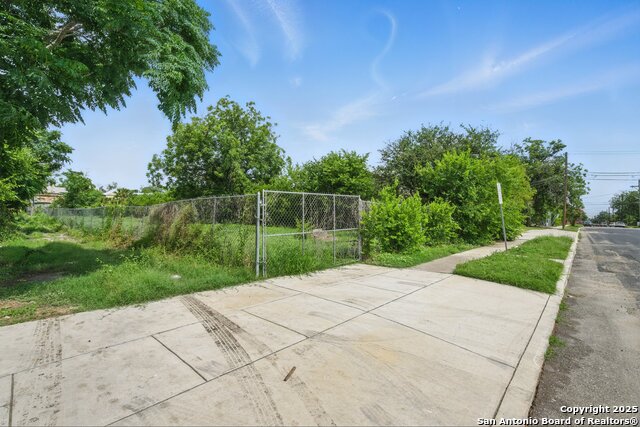 Details for 314 Olive S, San Antonio, TX 78203