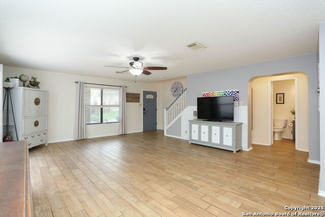 Image 5 of 27 For 10130 Windstone