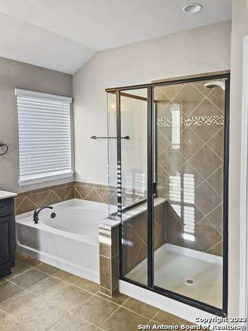 Image 13 of 24 For 27410 Valle Verde