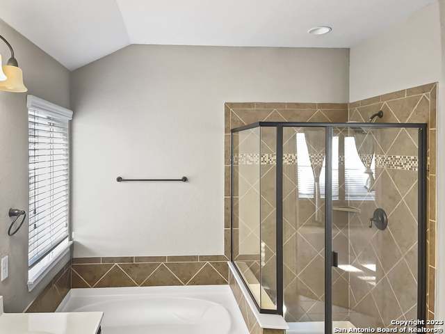 Image 15 of 24 For 27410 Valle Verde