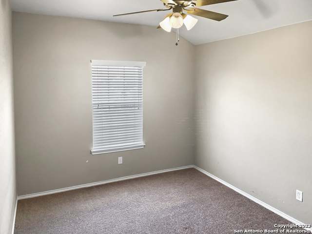 Image 17 of 24 For 27410 Valle Verde