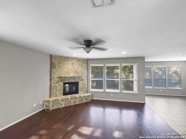 Image 4 of 24 For 27410 Valle Verde