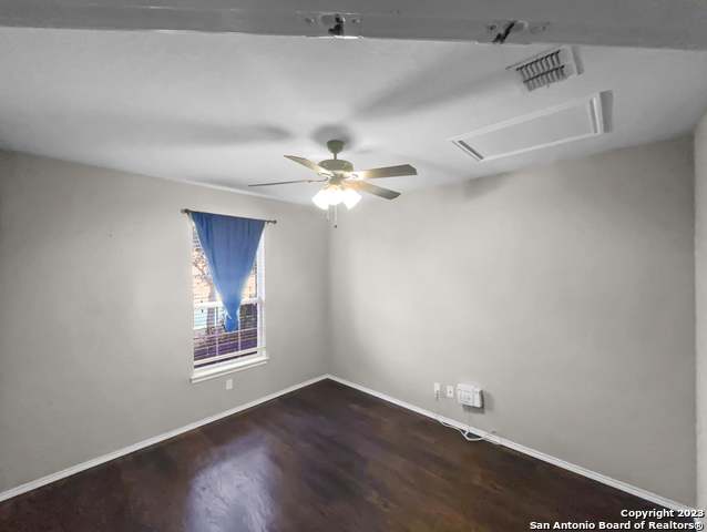 Image 5 of 24 For 27410 Valle Verde