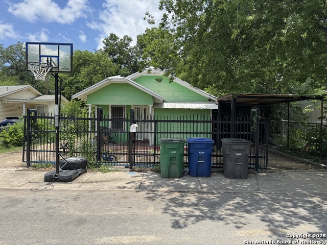 Details for 211 Wilcox  , San Antonio, TX 78211