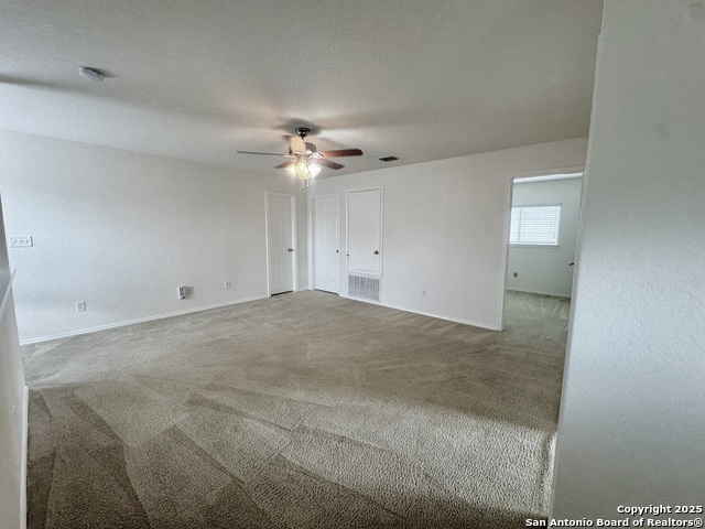 Listing photo id 12 for 130 Palazzo Torre
