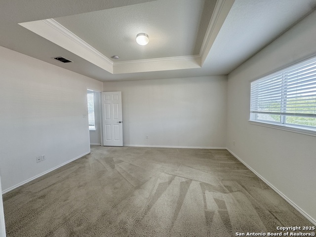 Listing photo id 14 for 130 Palazzo Torre