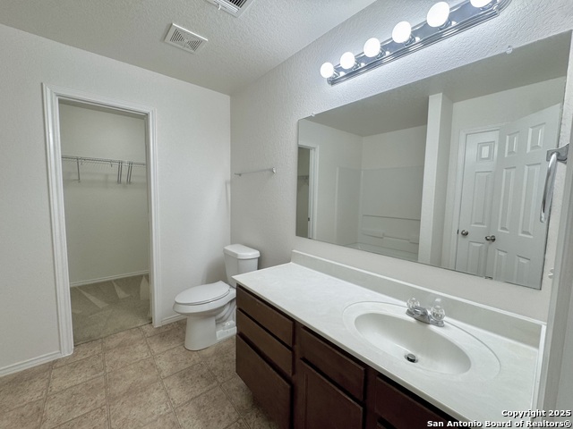 Listing photo id 15 for 130 Palazzo Torre