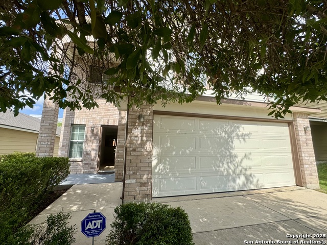 Listing photo id 1 for 130 Palazzo Torre