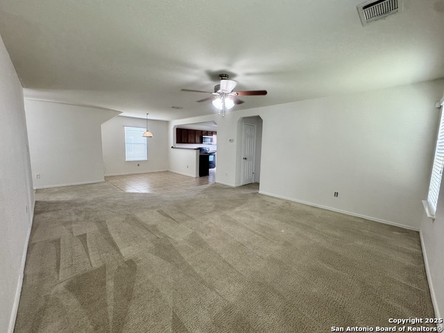Listing photo id 3 for 130 Palazzo Torre